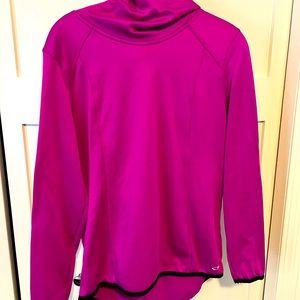 Magenta champion pullover in size large